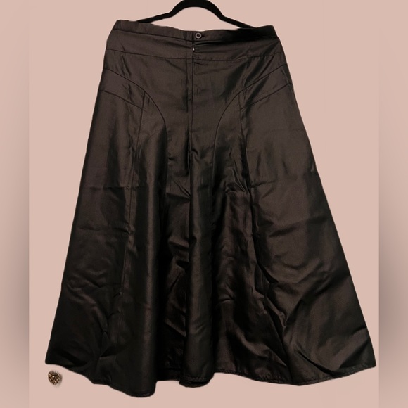 Simon Chang Long Black Skirt - Picture 2 of 5